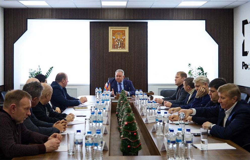 Янтарный комбинат и отраслевой кластер обсудили детали сотрудничества