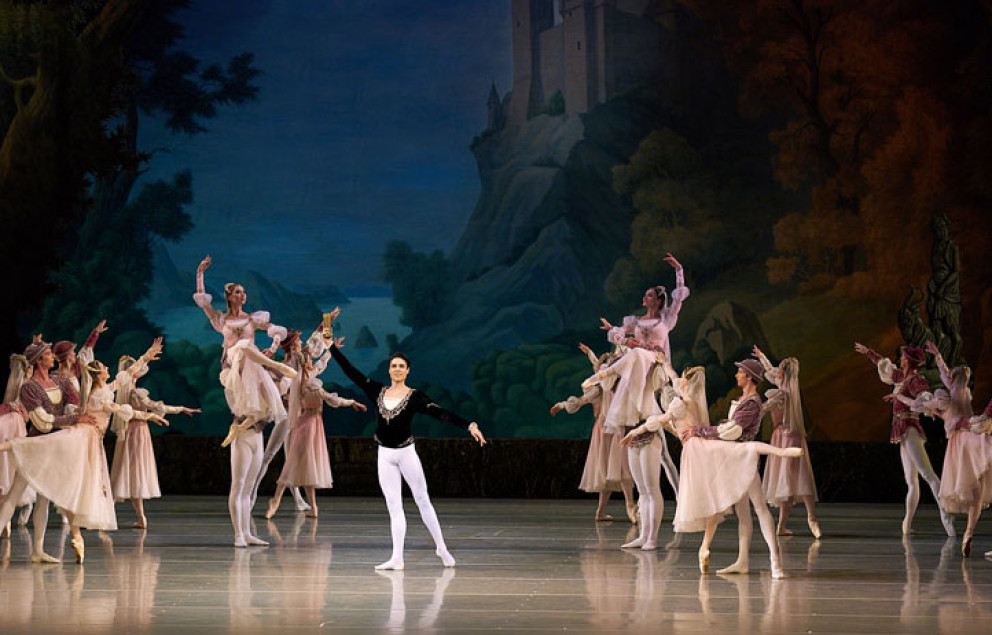 Манеж и Мариинский. Вечерняя программа в рамках JUNWEX